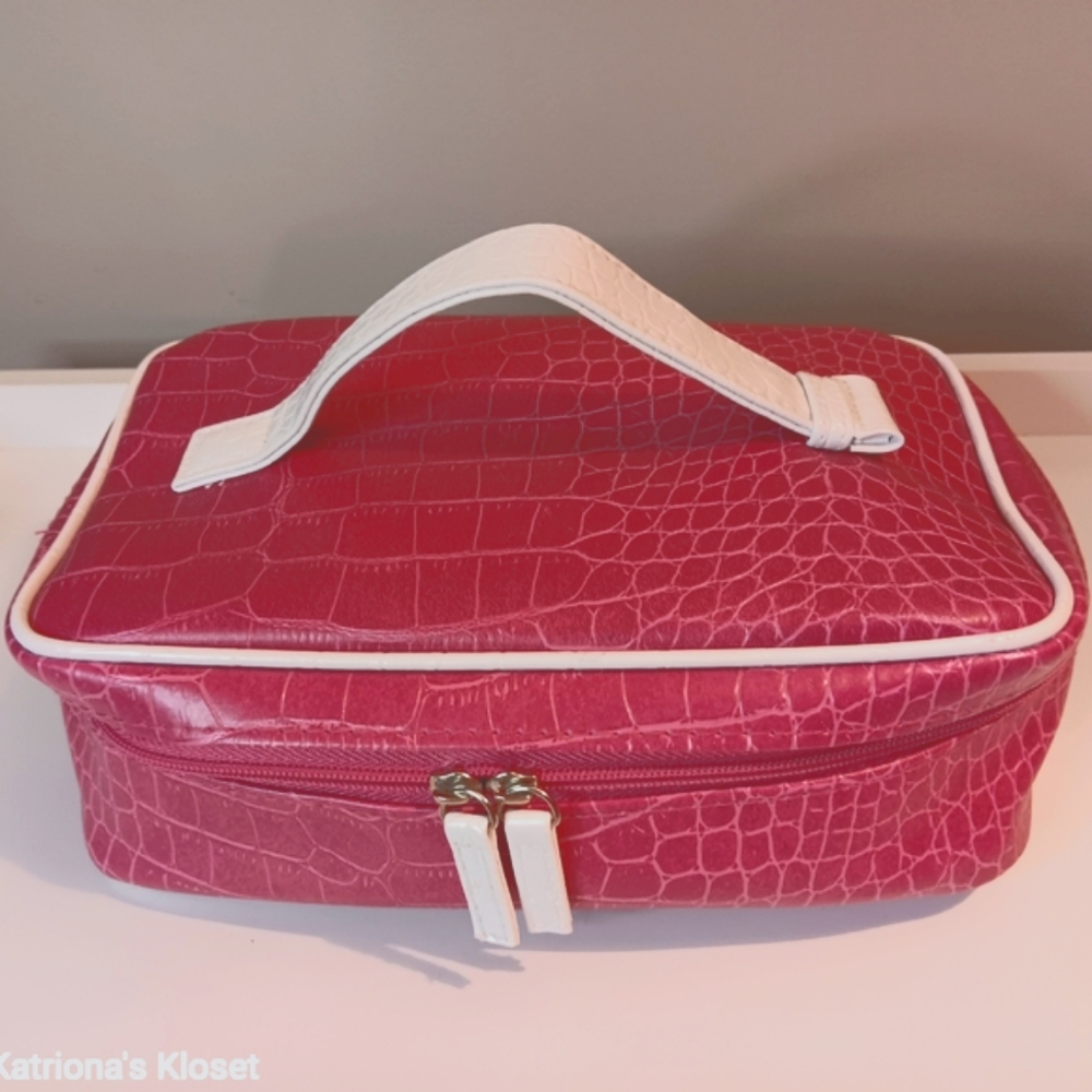 Lančome Pink Croc Embossed Cosmetics Travel Case